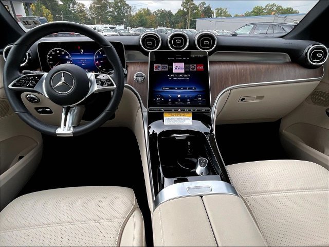 Used 2026 Mercedes-Benz GLC 300 4MATIC image 9
