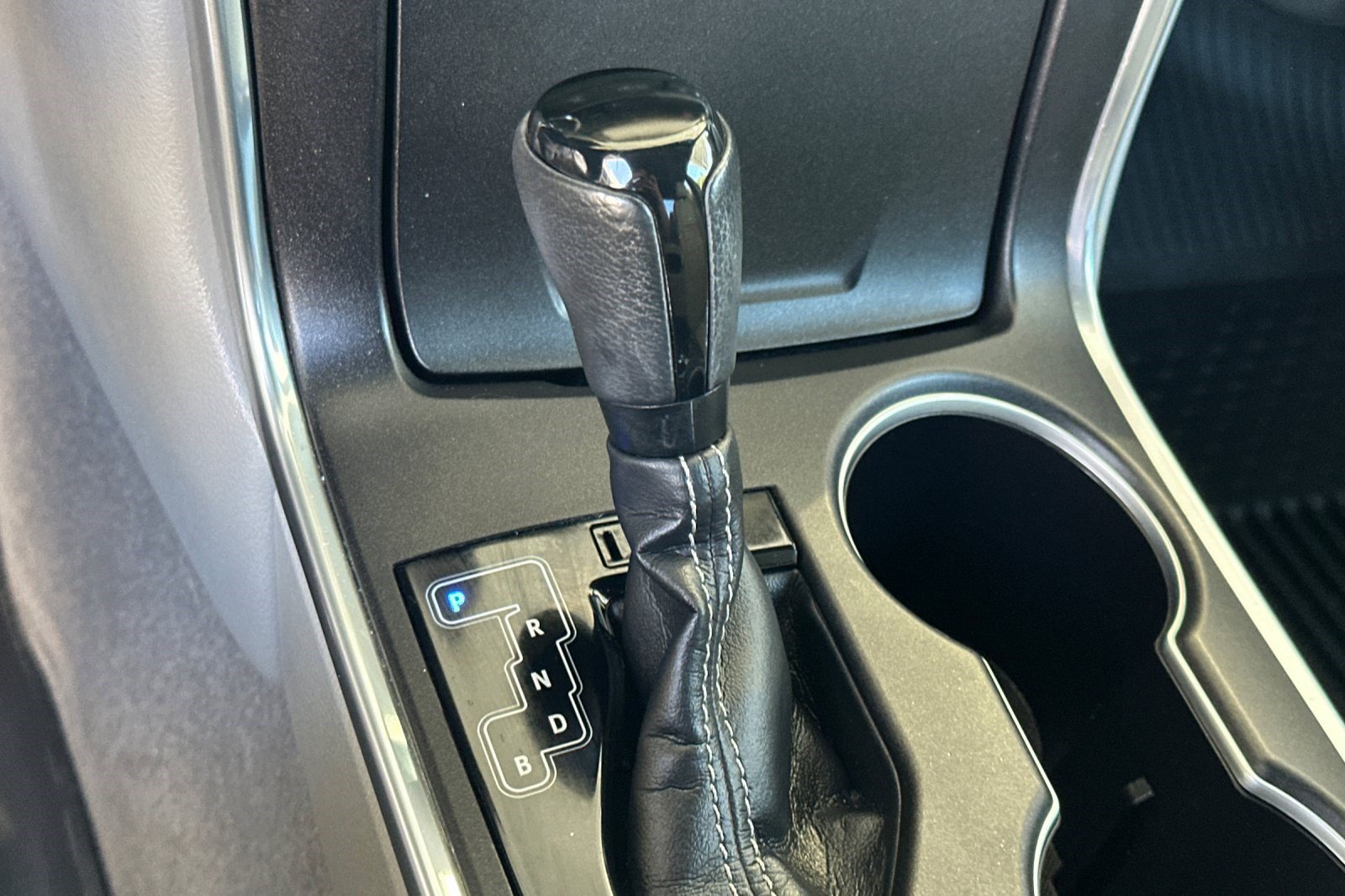 Used 2017 Toyota Camry XLE w/ Moonroof Package FWD image 25