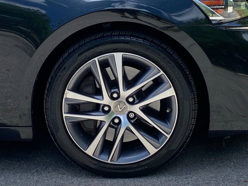 Used 2018 Lexus IS 300 w/ Accessory Package 2 RWD image 10