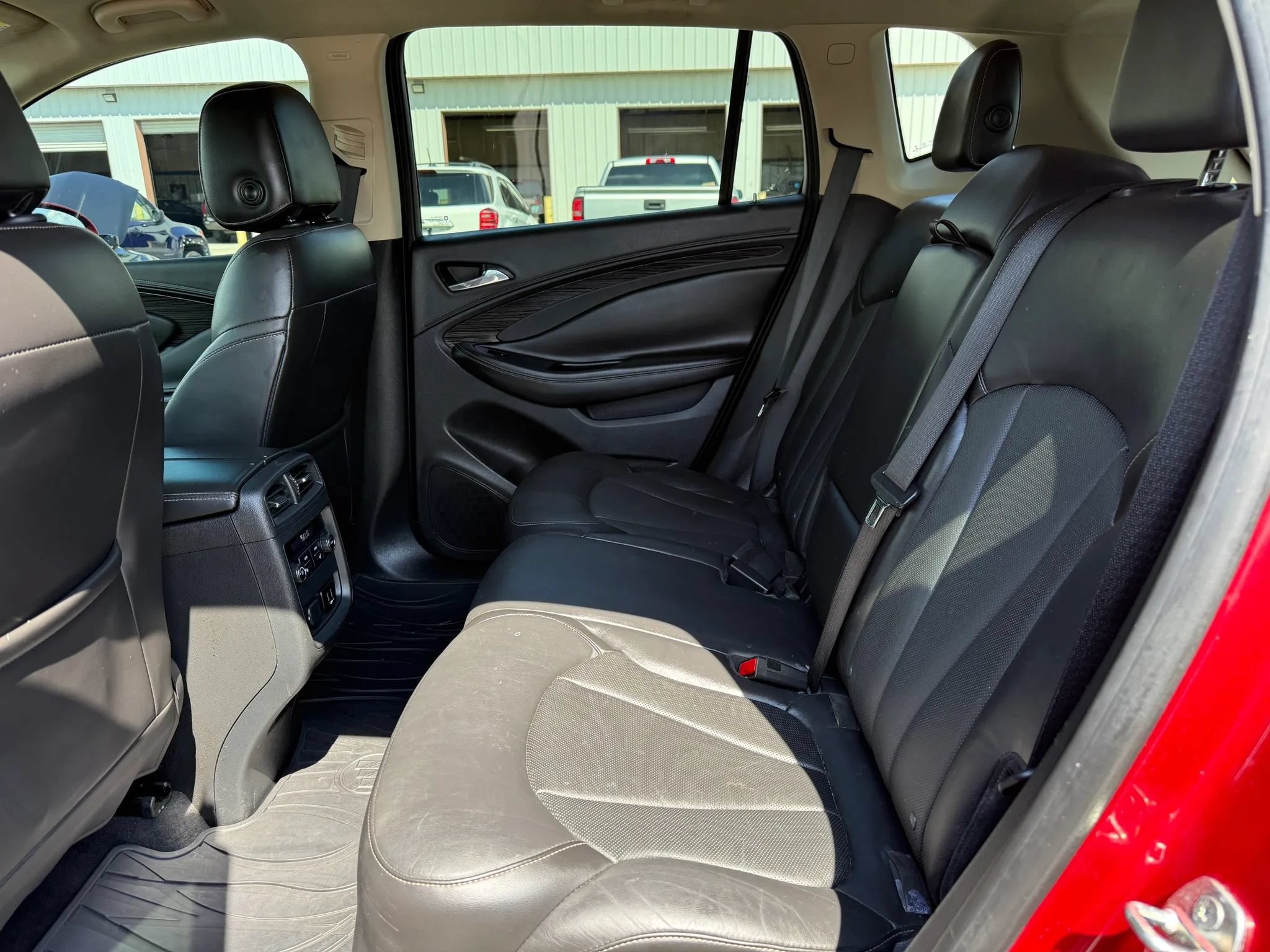 Used 2017 Buick Envision Essence FWD image 21
