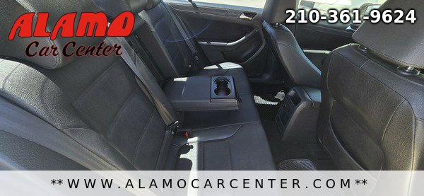 Used 2011 Volkswagen Jetta SE FWD image 21
