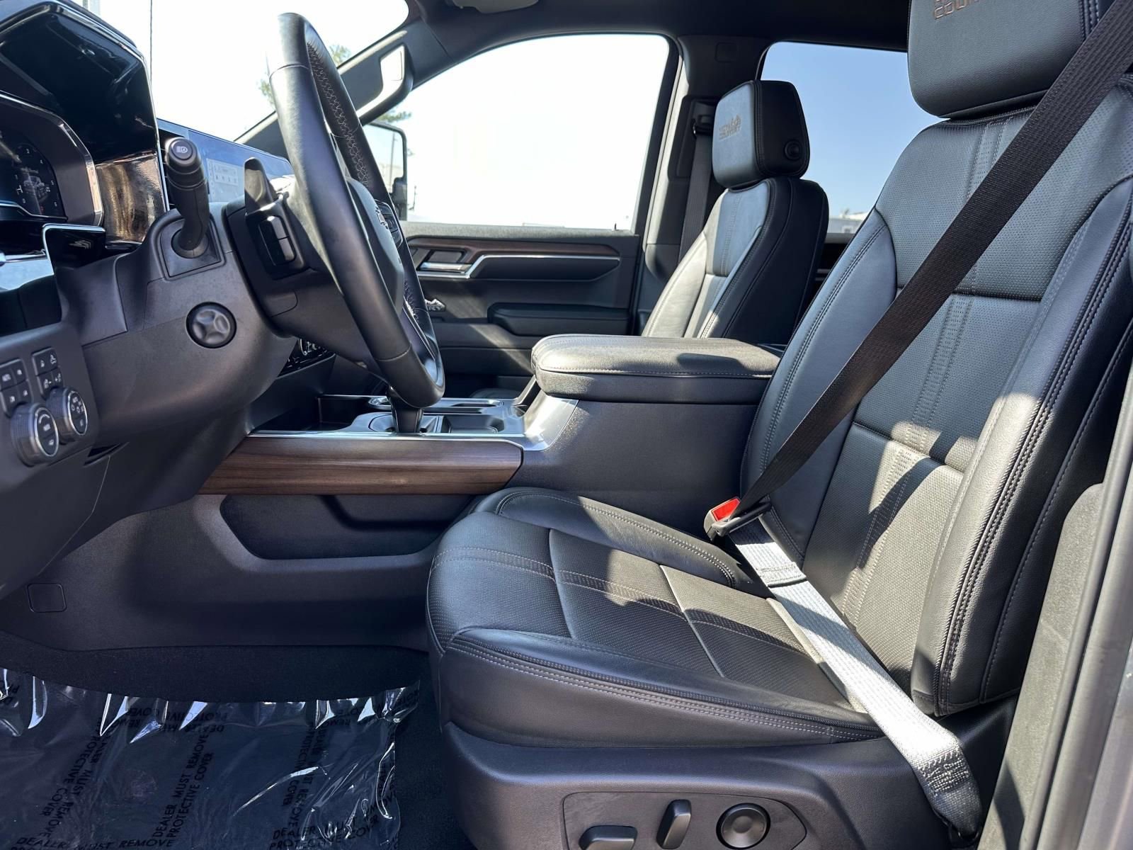 Used 2024 Chevrolet Silverado 1500 High Country w/ High Country Premium Package image 22