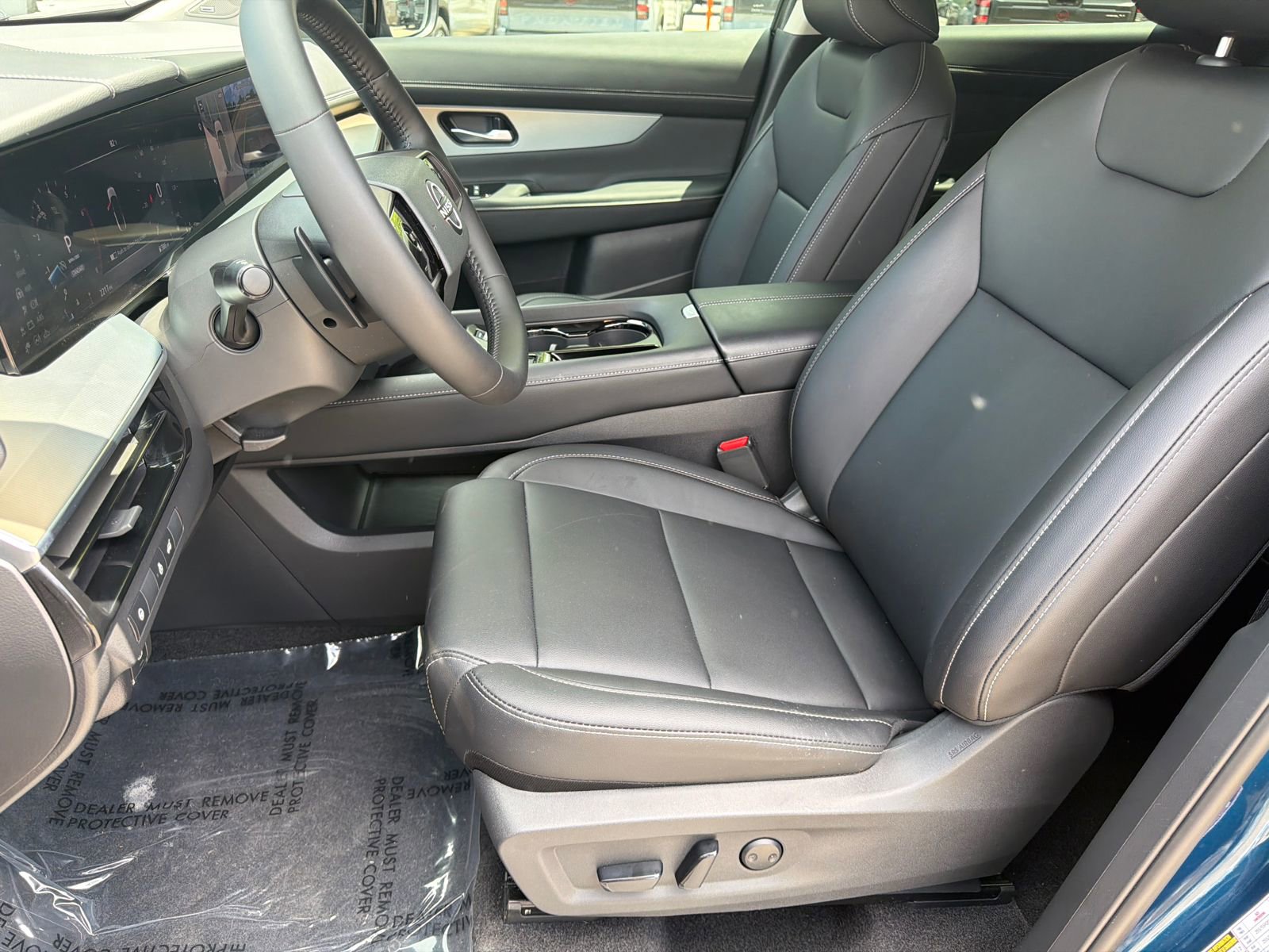 Certified 2025 Nissan Murano SL w/ Cargo Package AWD/4WD image 9
