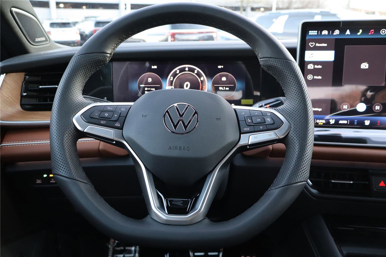 New 2026 Volkswagen Tiguan SEL R-Line image 15