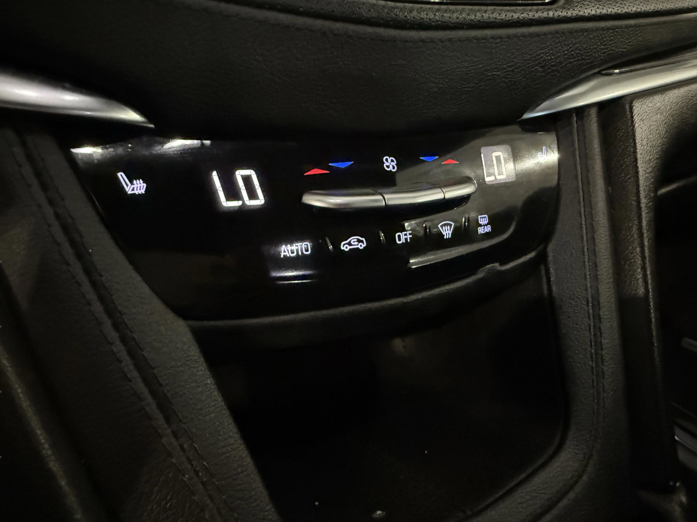 Used 2024 Cadillac XT5 Premium Luxury image 25