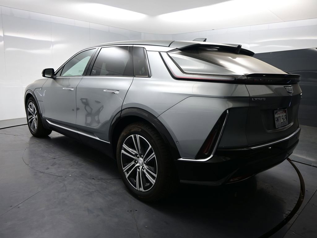 Used 2024 Cadillac Lyriq Luxury image 4