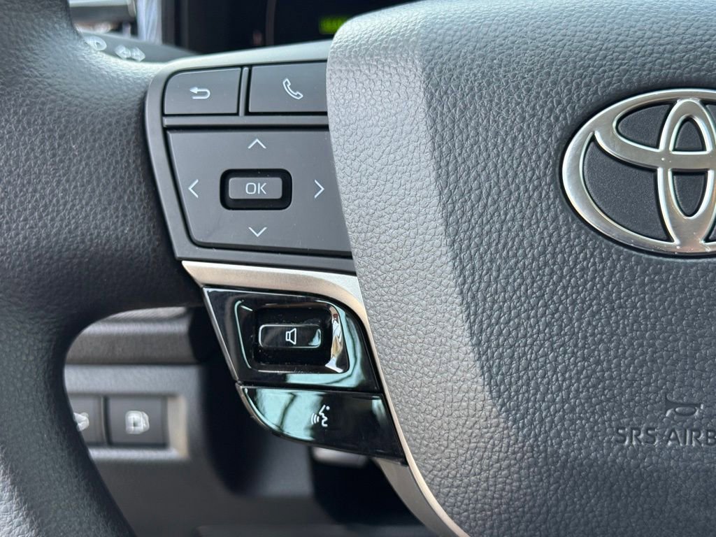 Used 2026 Toyota Camry LE w/ Convenience Package image 21