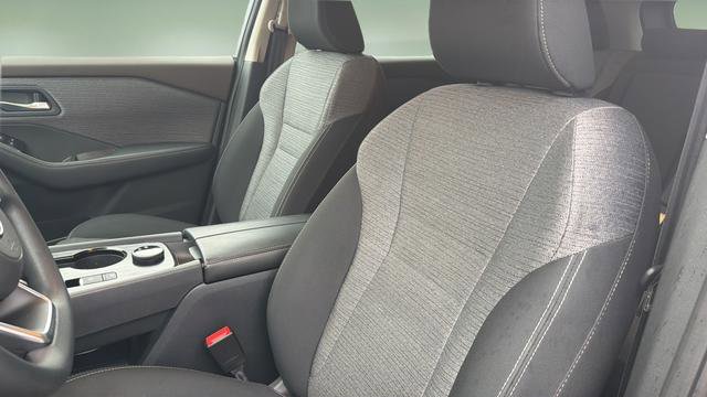 Used 2023 Nissan Rogue SV image 33