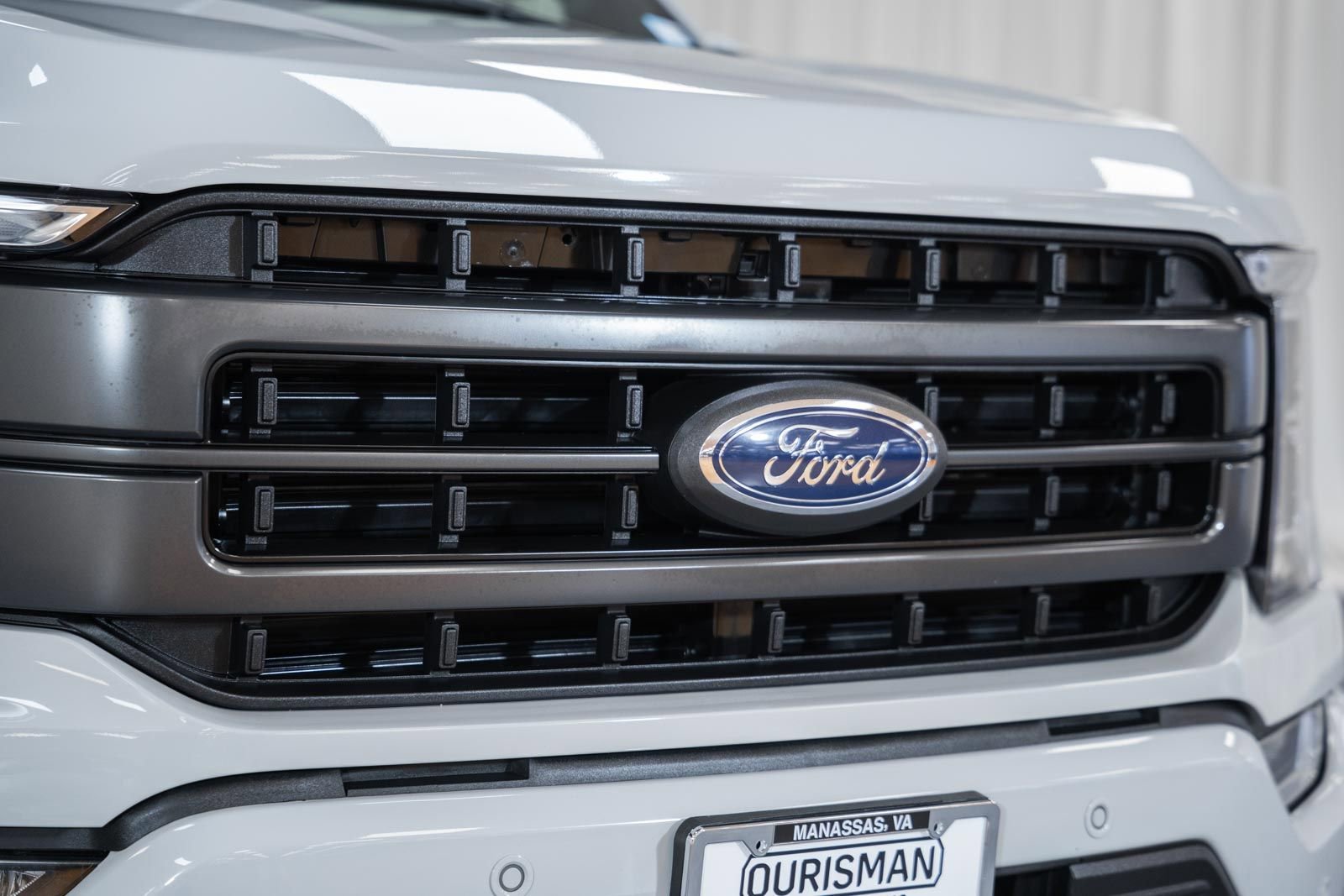 Used 2023 Ford F150 Lariat w/ Equipment Group 502A High image 14