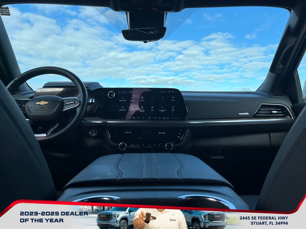 Used 2025 Chevrolet Suburban High Country w/ Sun And Tow Package image 16