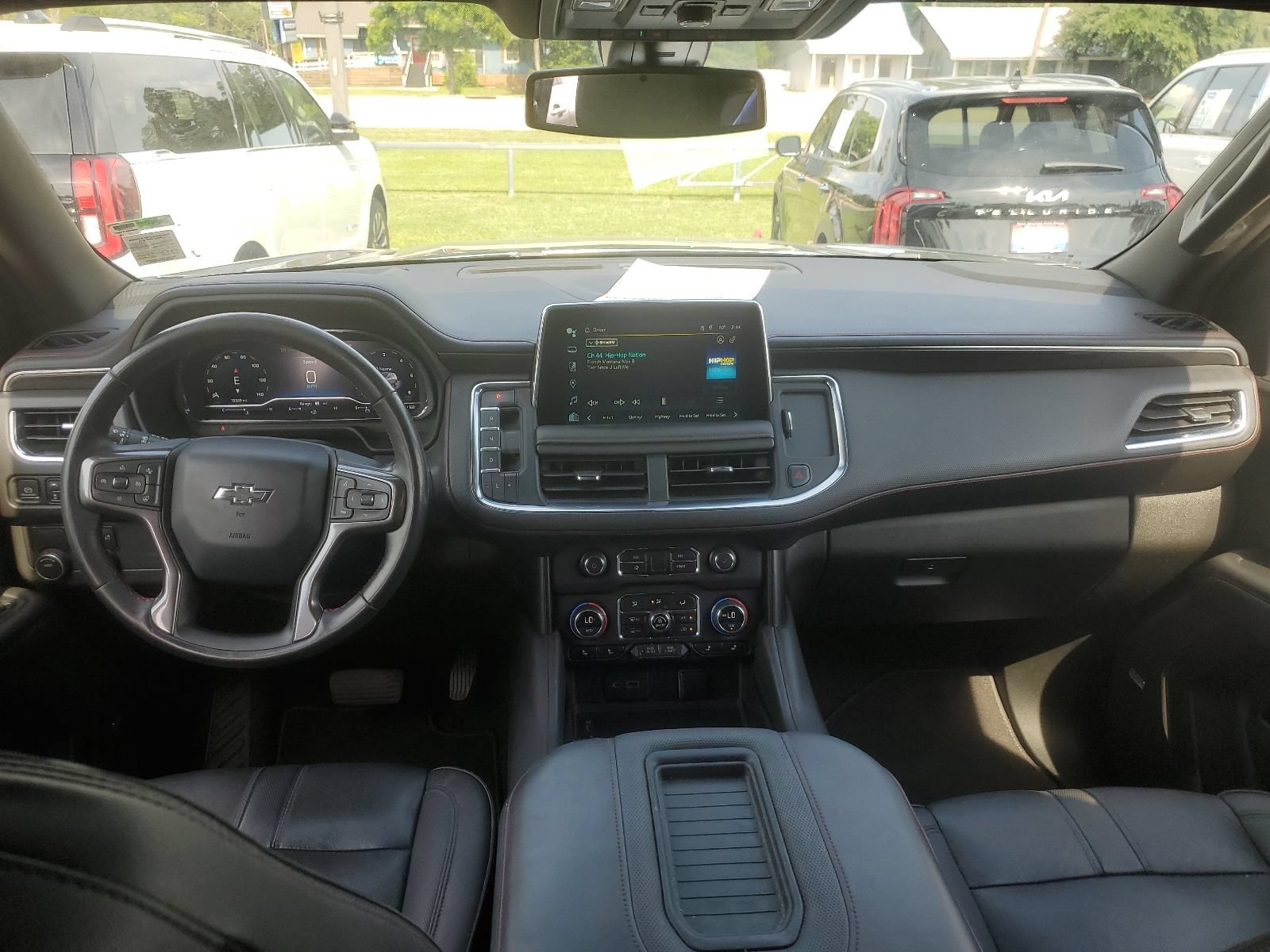 Used 2022 Chevrolet Tahoe RST w/ Luxury Package RWD image 8