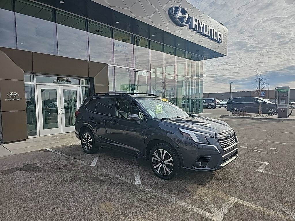Used 2023 Subaru Forester Limited AWD/4WD image 7