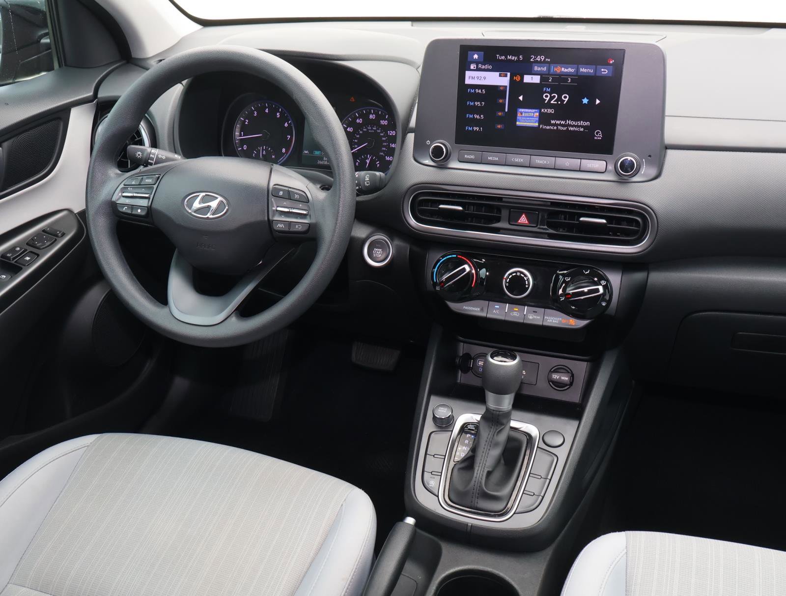 Used 2023 Hyundai Kona SEL FWD image 10
