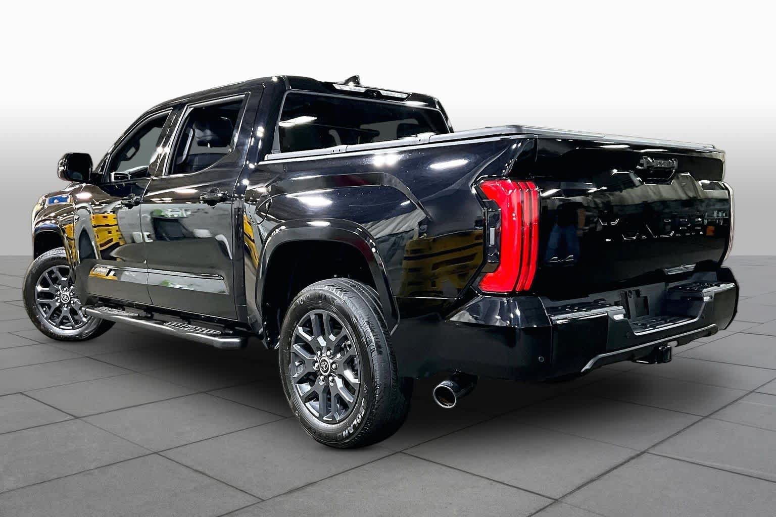 Used 2023 Toyota Tundra Platinum AWD/4WD image 12