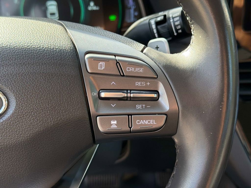 Used 2022 Hyundai Ioniq Limited FWD image 27