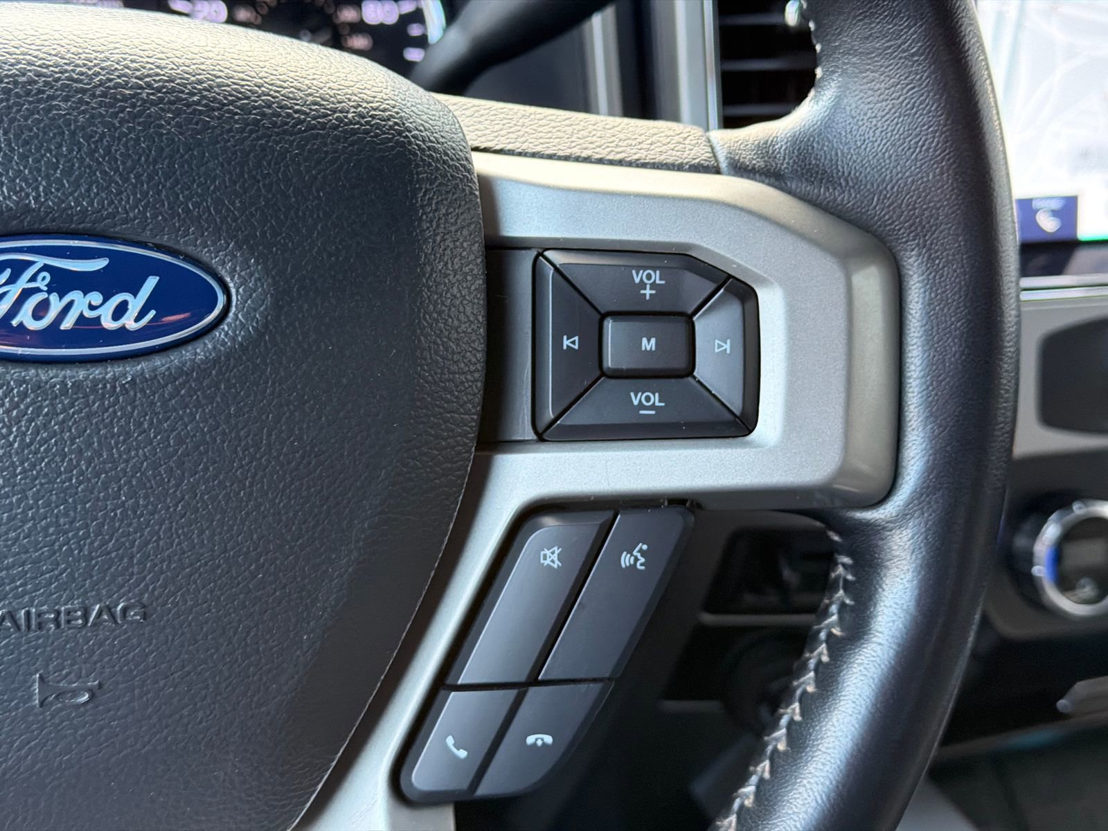 Used 2022 Ford F350 Lariat w/ Lariat Ultimate Package AWD/4WD image 23