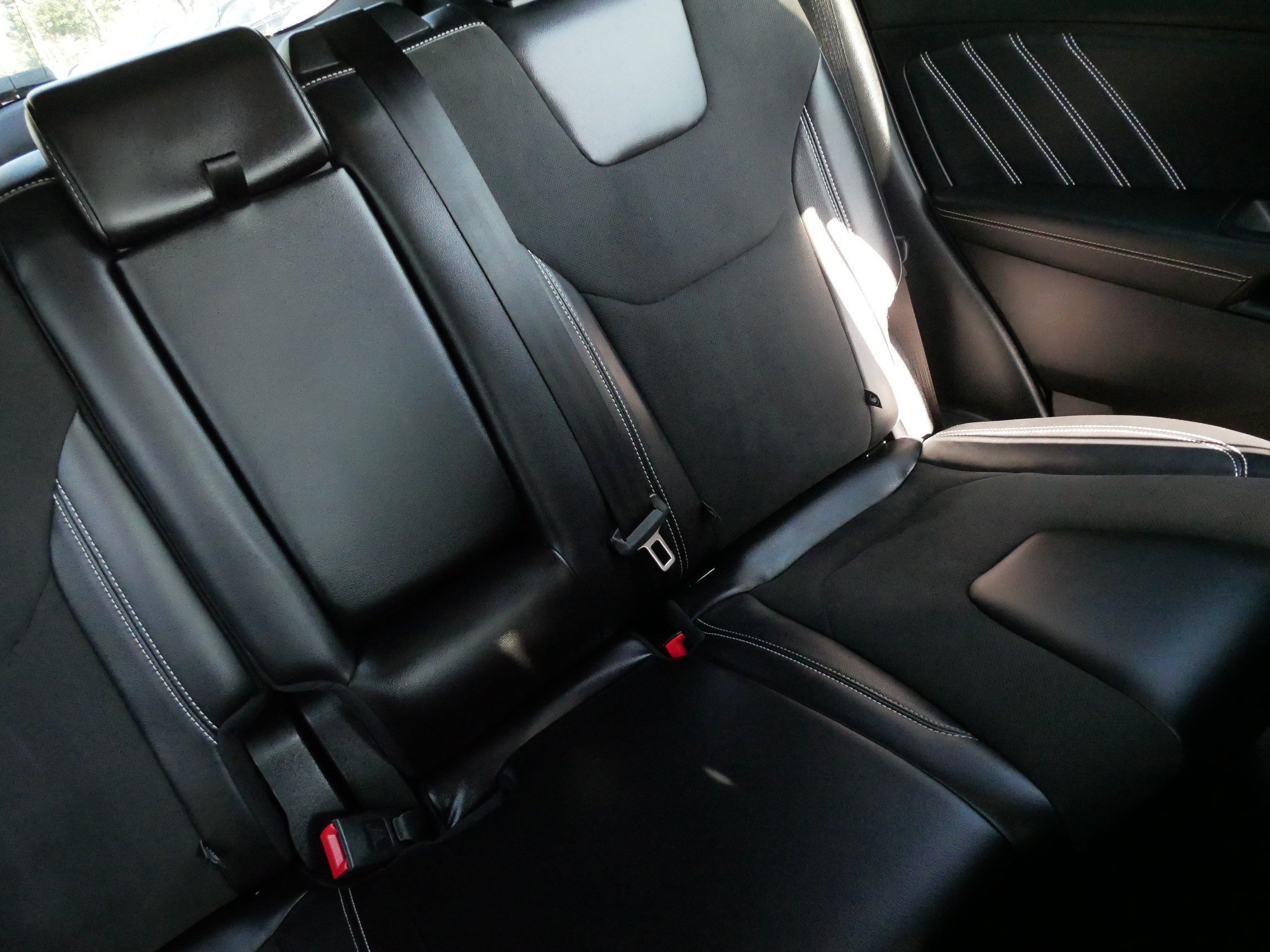 Used 2021 Ford Edge ST AWD/4WD image 14