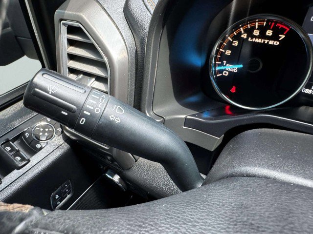 Used 2017 Ford F150 Limited image 24