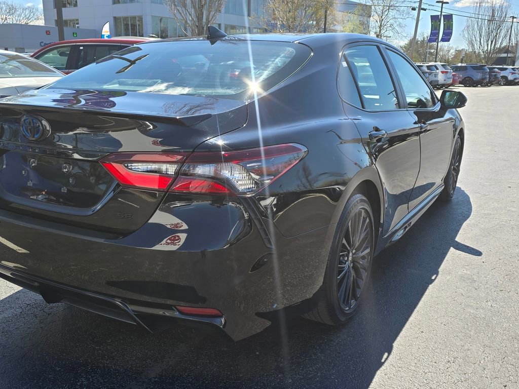 Certified 2022 Toyota Camry SE w/ Convenience Package FWD image 8