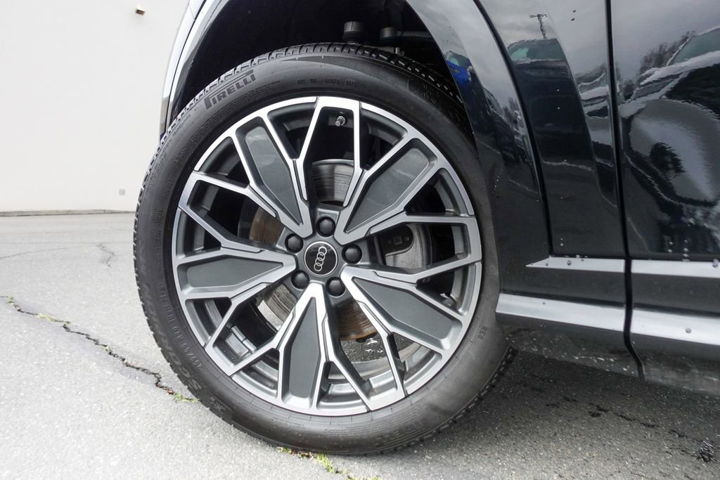 Used 2025 Audi Q5 Premium Plus w/ Premium Plus image 34