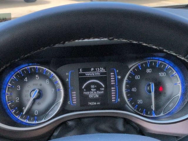 Used 2023 Chrysler Voyager LX FWD image 25