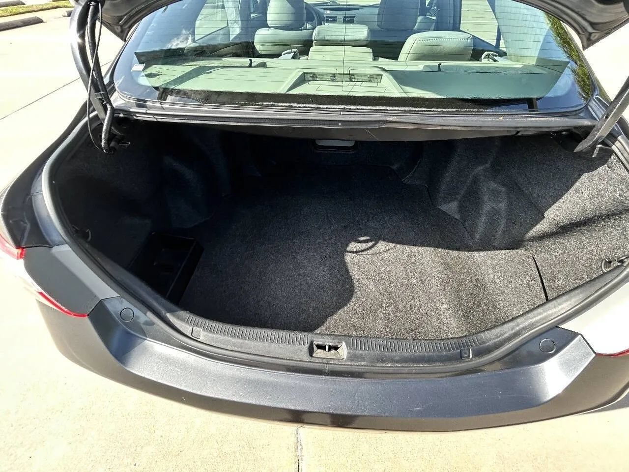 Used 2009 Toyota Camry XLE FWD image 11