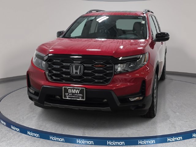 Used 2025 Honda Passport TrailSport image 3