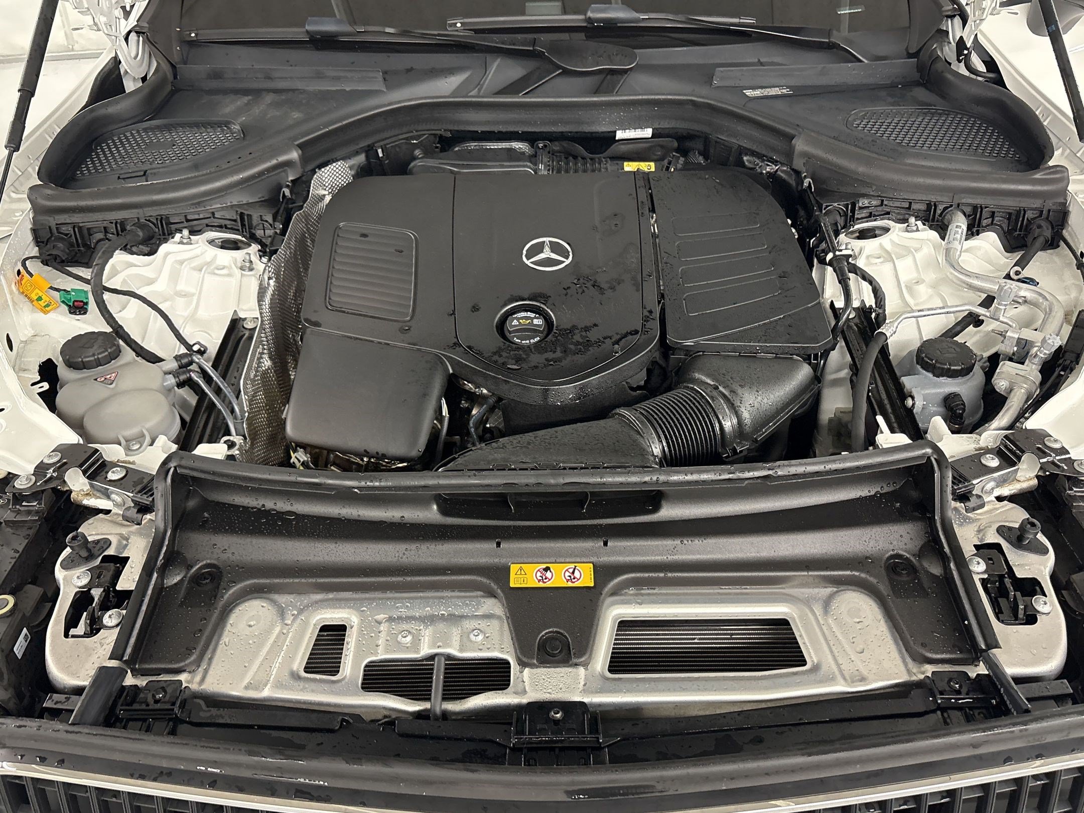 Certified 2025 Mercedes-Benz GLC 350e 4MATIC image 32