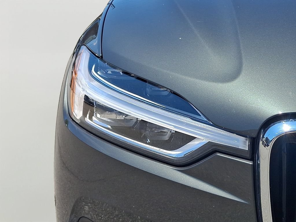 Used 2019 Volvo XC60 T5 Momentum w/ Multimedia Package AWD/4WD image 8