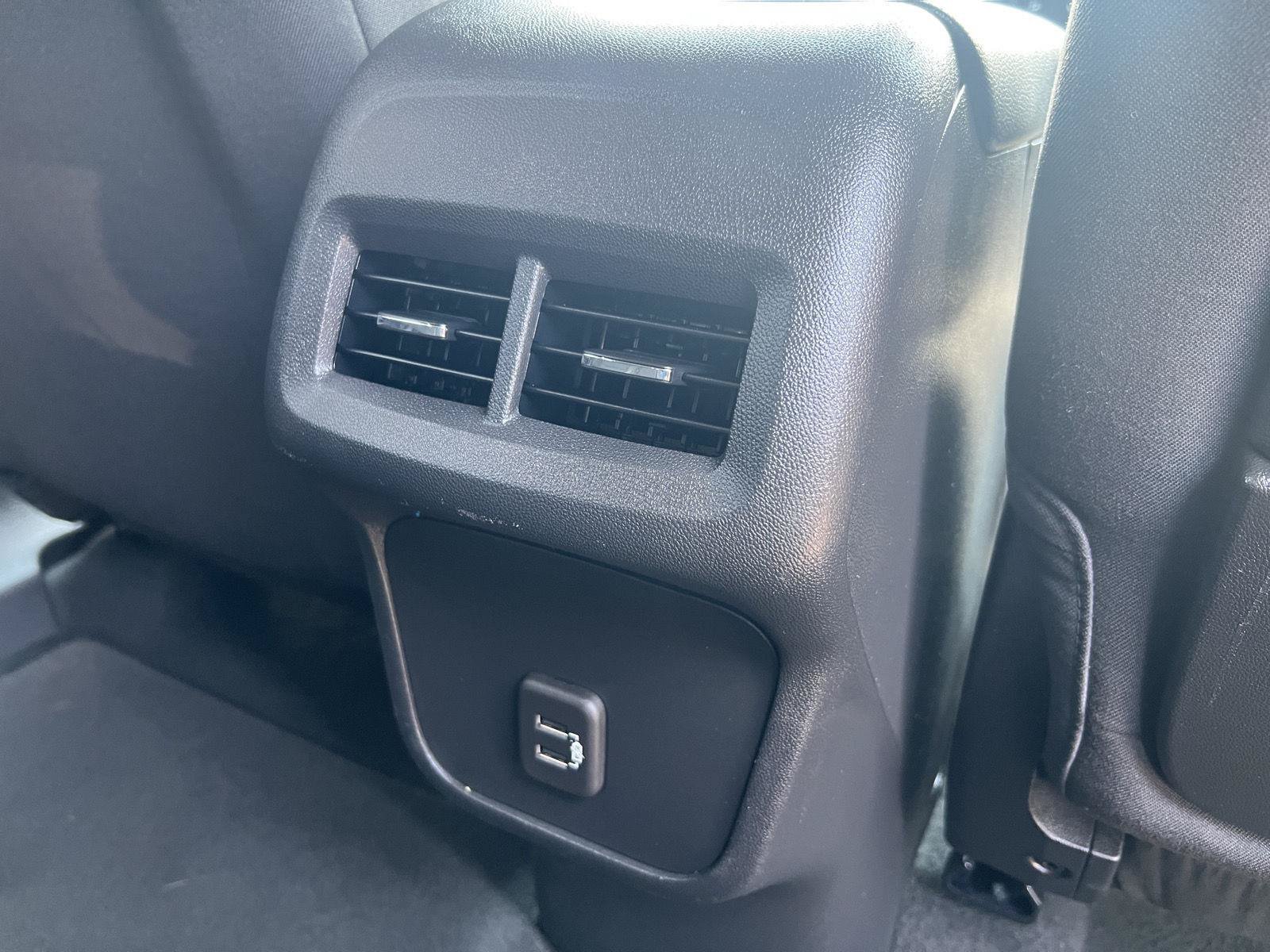 Used 2023 GMC Terrain SLE FWD image 14