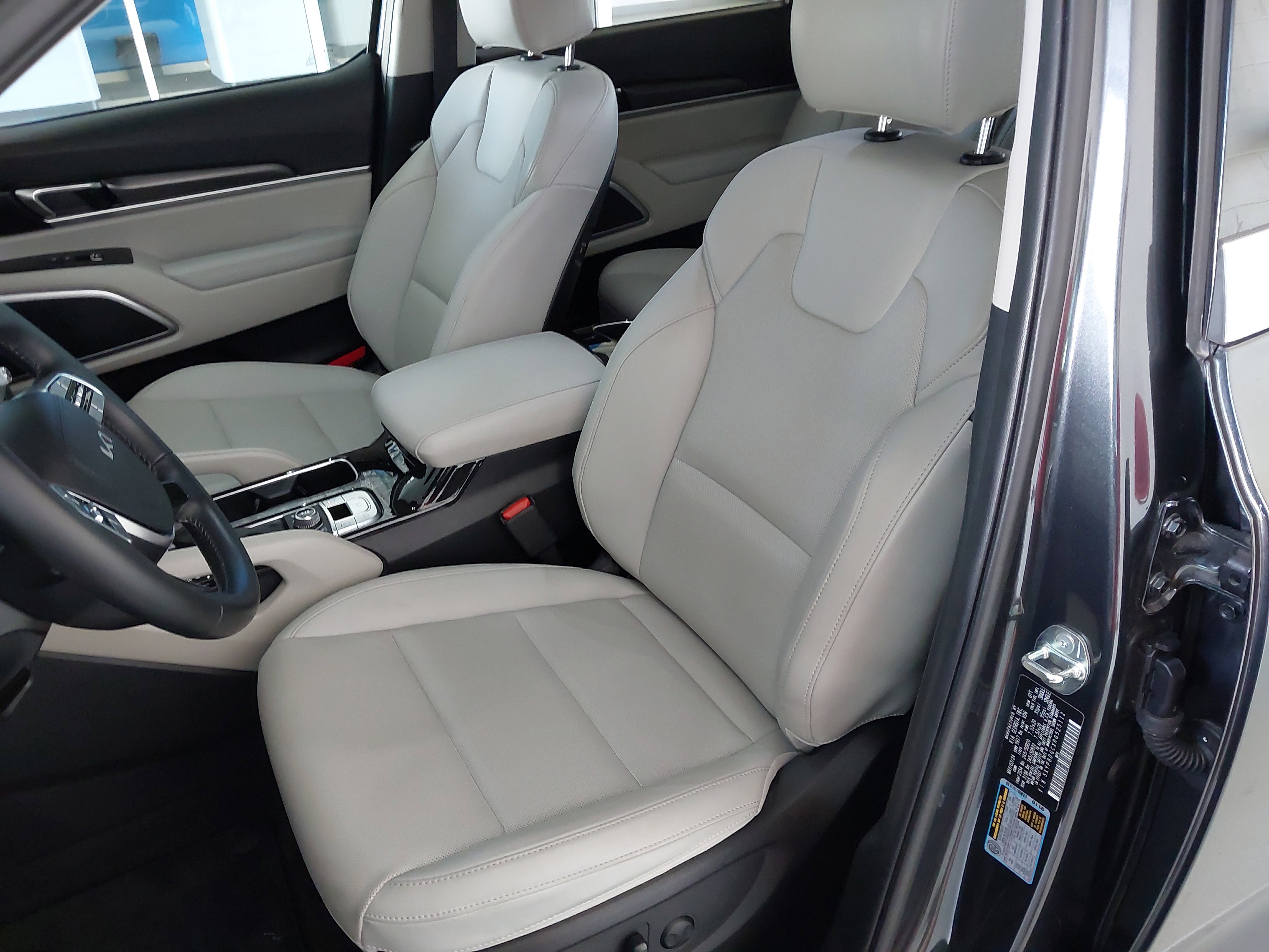 Used 2024 Kia Telluride S w/ S Sunroof Package image 23