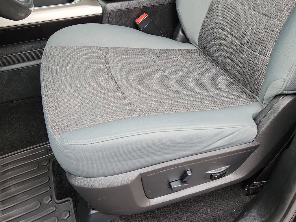 Used 2016 RAM 1500 Big Horn image 7