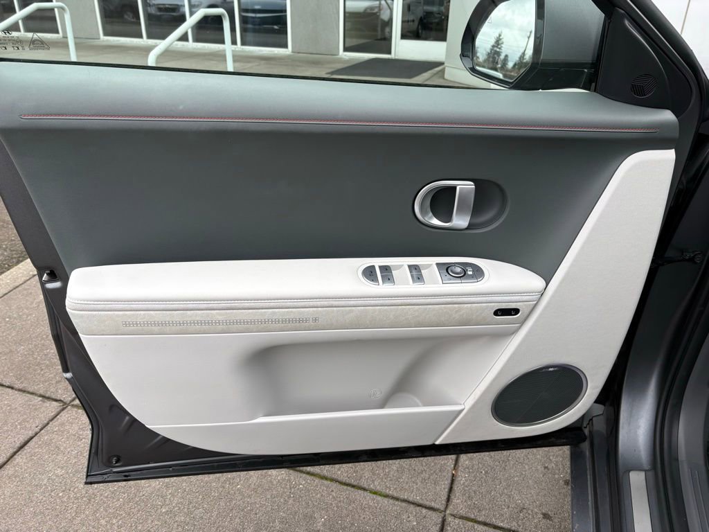 Used 2023 Hyundai Ioniq 5 Limited image 10