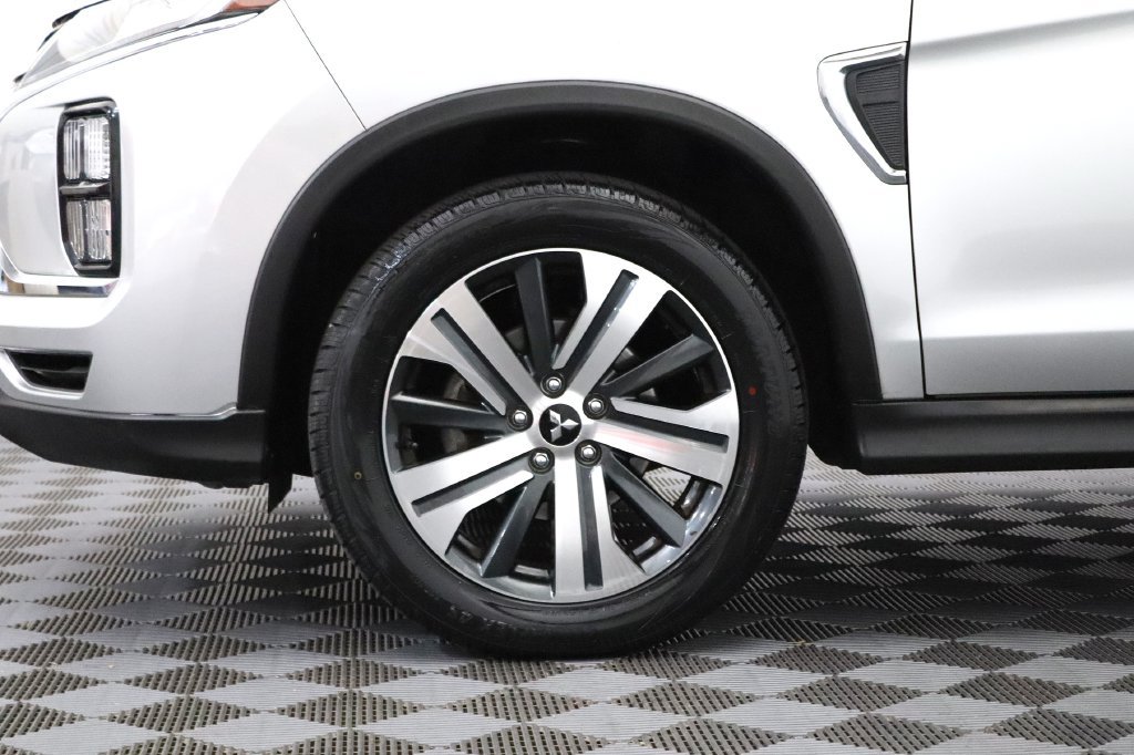 Used 2020 Mitsubishi Outlander Sport SE AWD/4WD image 5