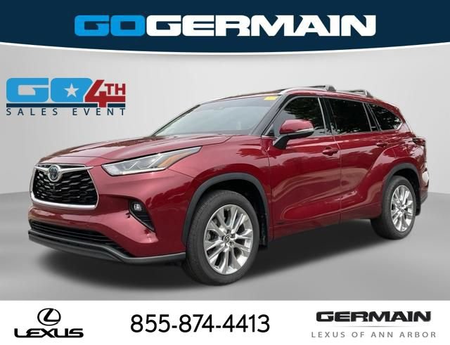 Used 2023 Toyota Highlander Limited AWD/4WD video 1