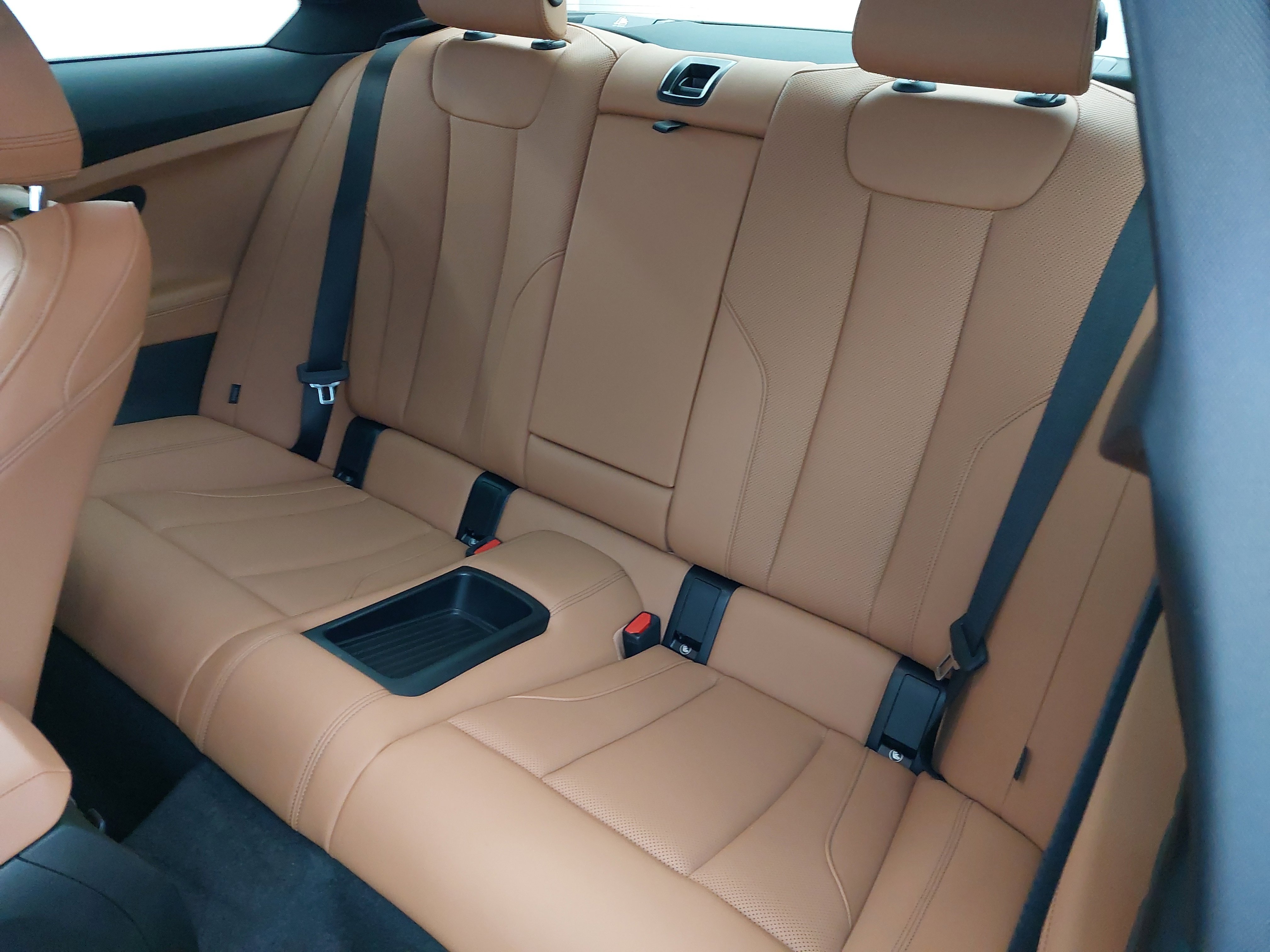 Used 2025 BMW 230i Coupe w/ M Sport Package image 13