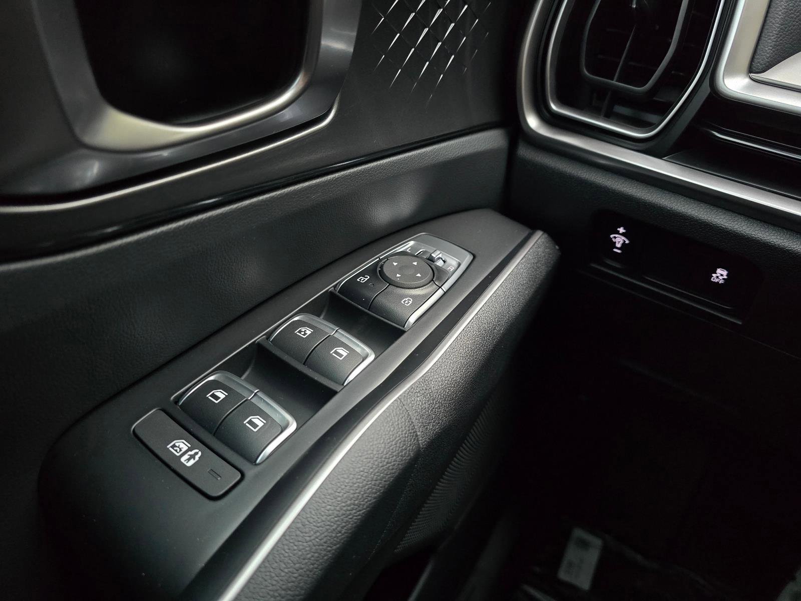 New 2026 Kia Sorento LX FWD image 12