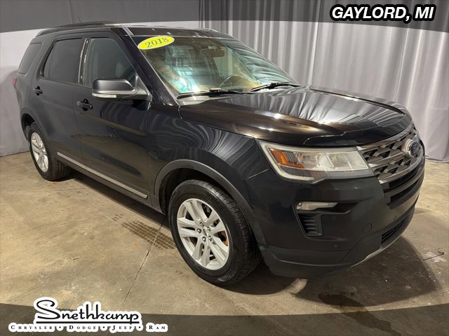 Used 2018 Ford Explorer XLT image 1