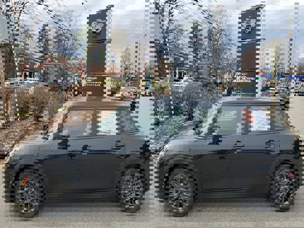 New 2026 MINI Cooper S image 2