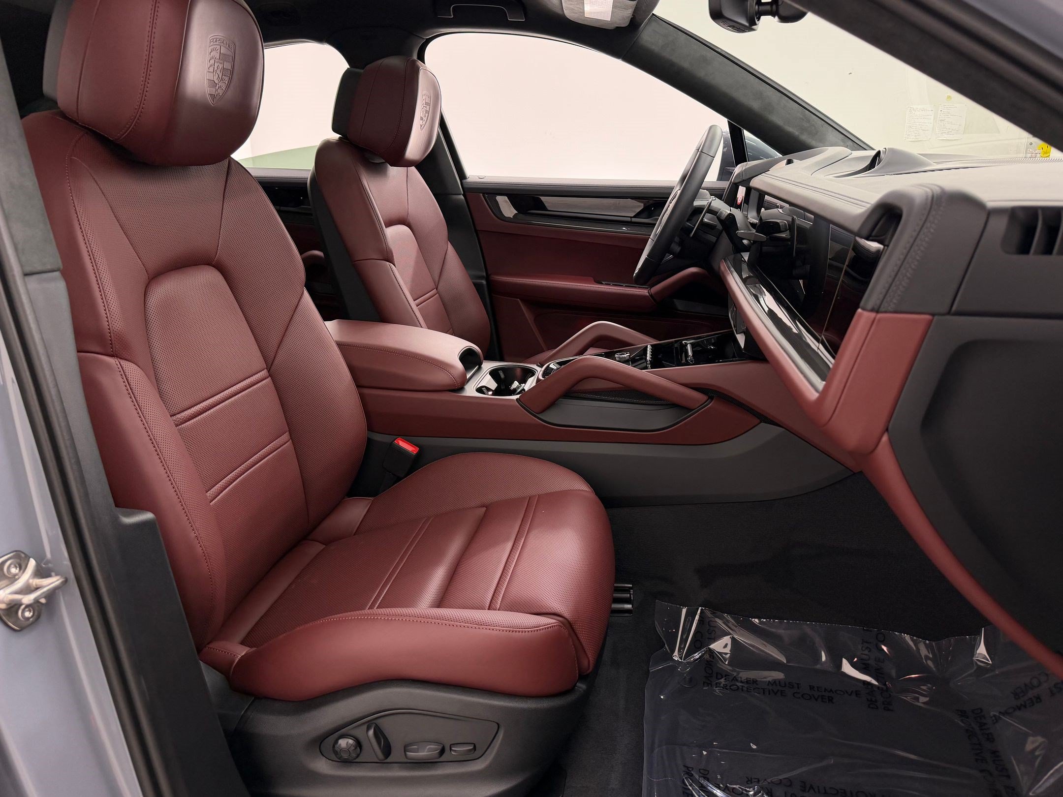 New 2026 Porsche Cayenne GTS AWD/4WD image 23