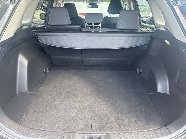 Used 2025 Toyota RAV4 XLE AWD/4WD image 46