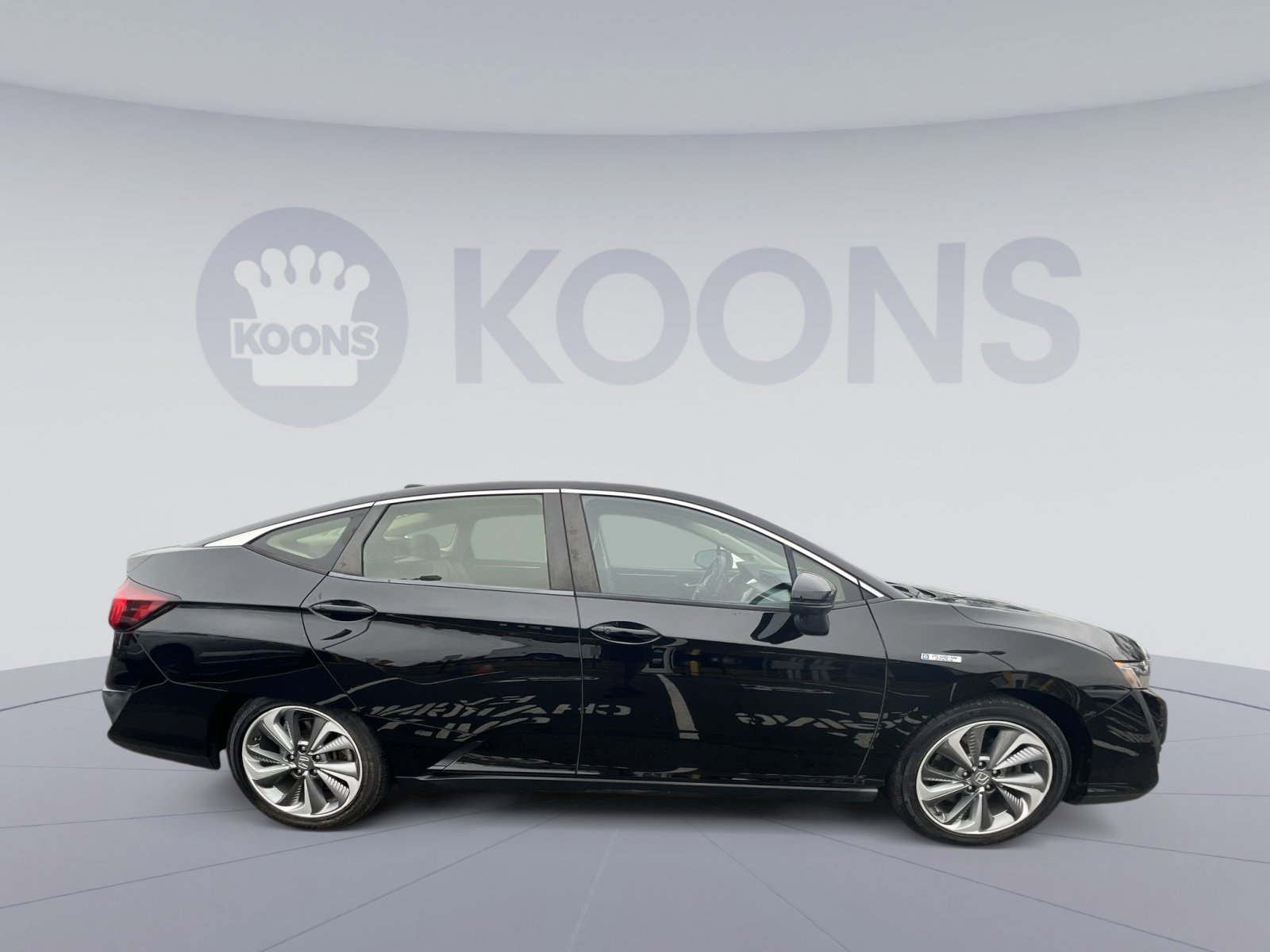 Used 2018 Honda Clarity Plug-In Hybrid image 8