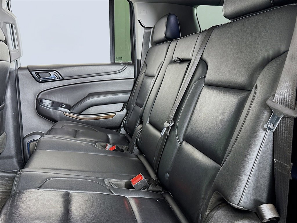 Used 2020 Chevrolet Suburban LT image 12
