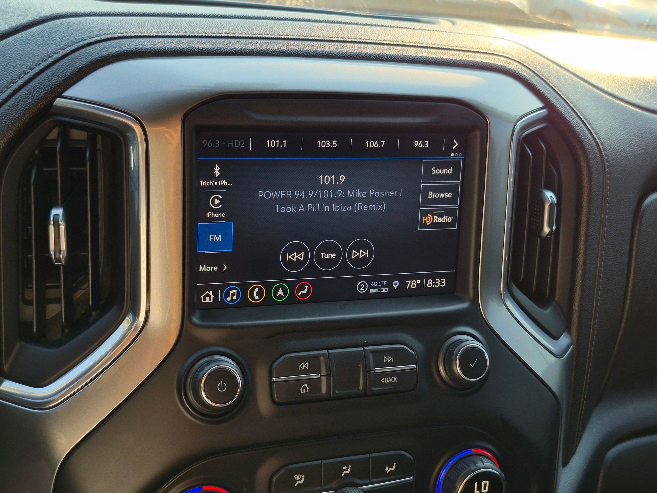 Used 2021 Chevrolet Silverado 2500 LTZ w/ LTZ Plus Package AWD/4WD image 24