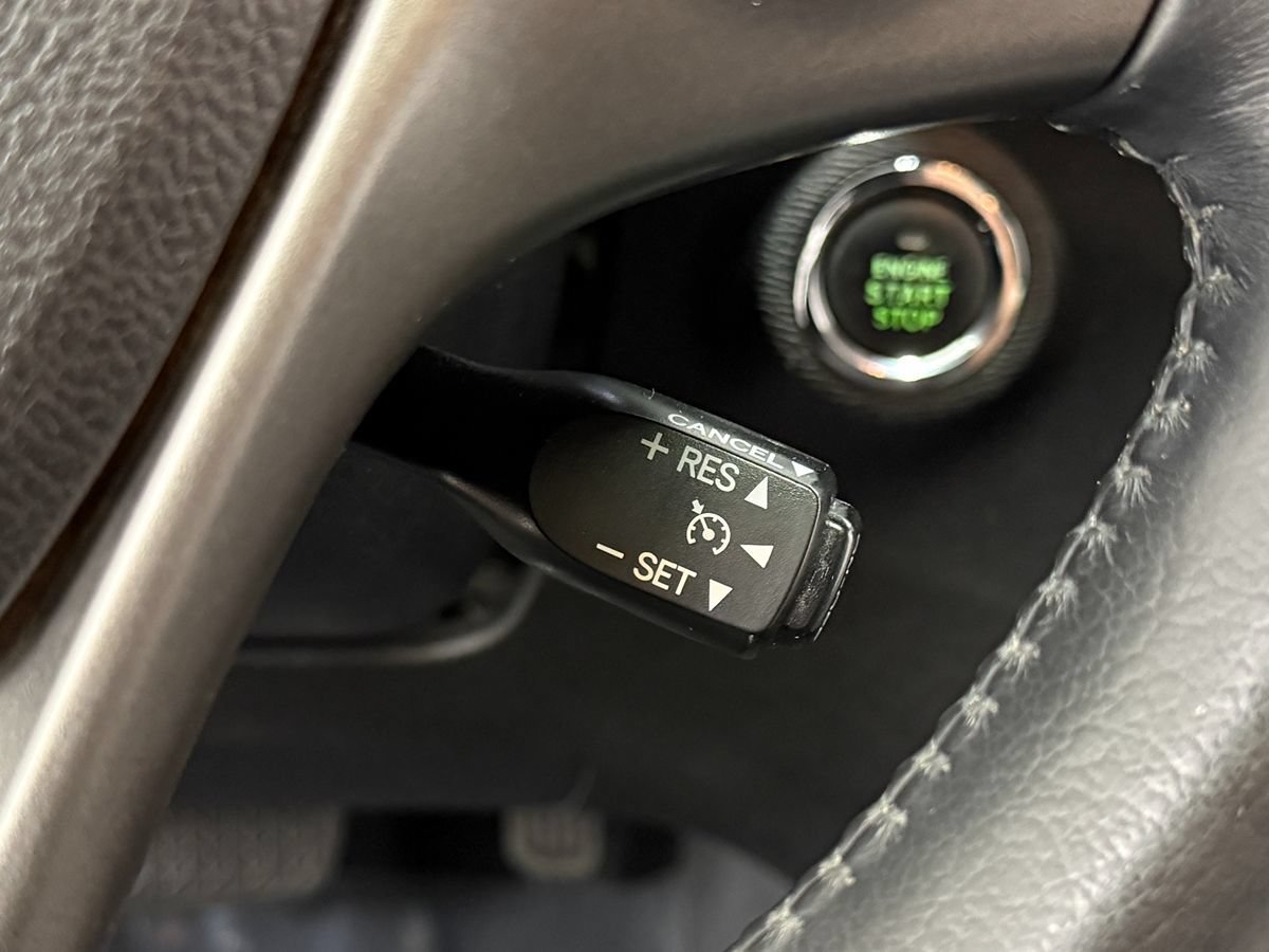 Used 2014 Toyota Venza Limited AWD/4WD image 16