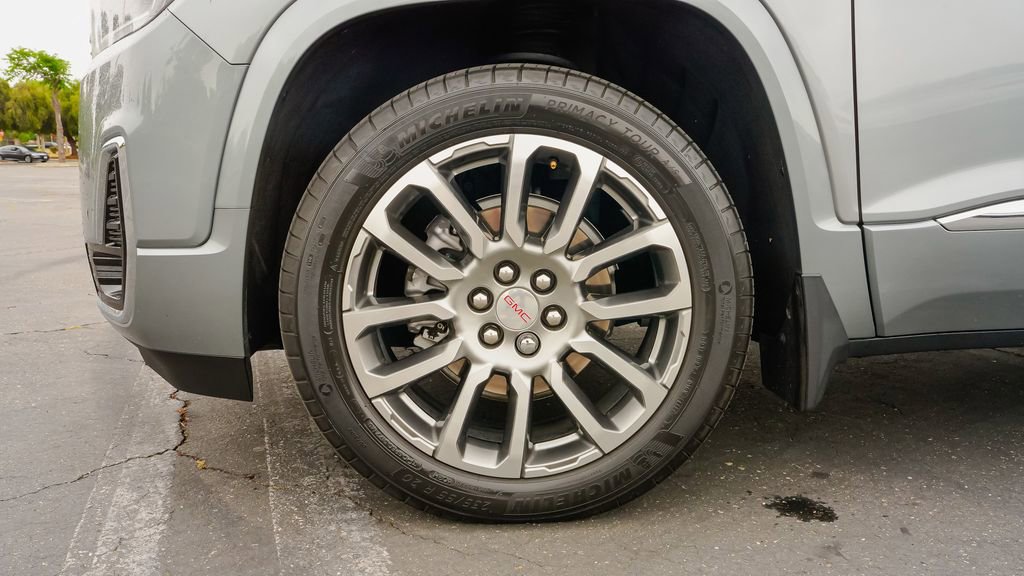 Used 2023 GMC Acadia Denali w/ Denali Ultimate Package image 10