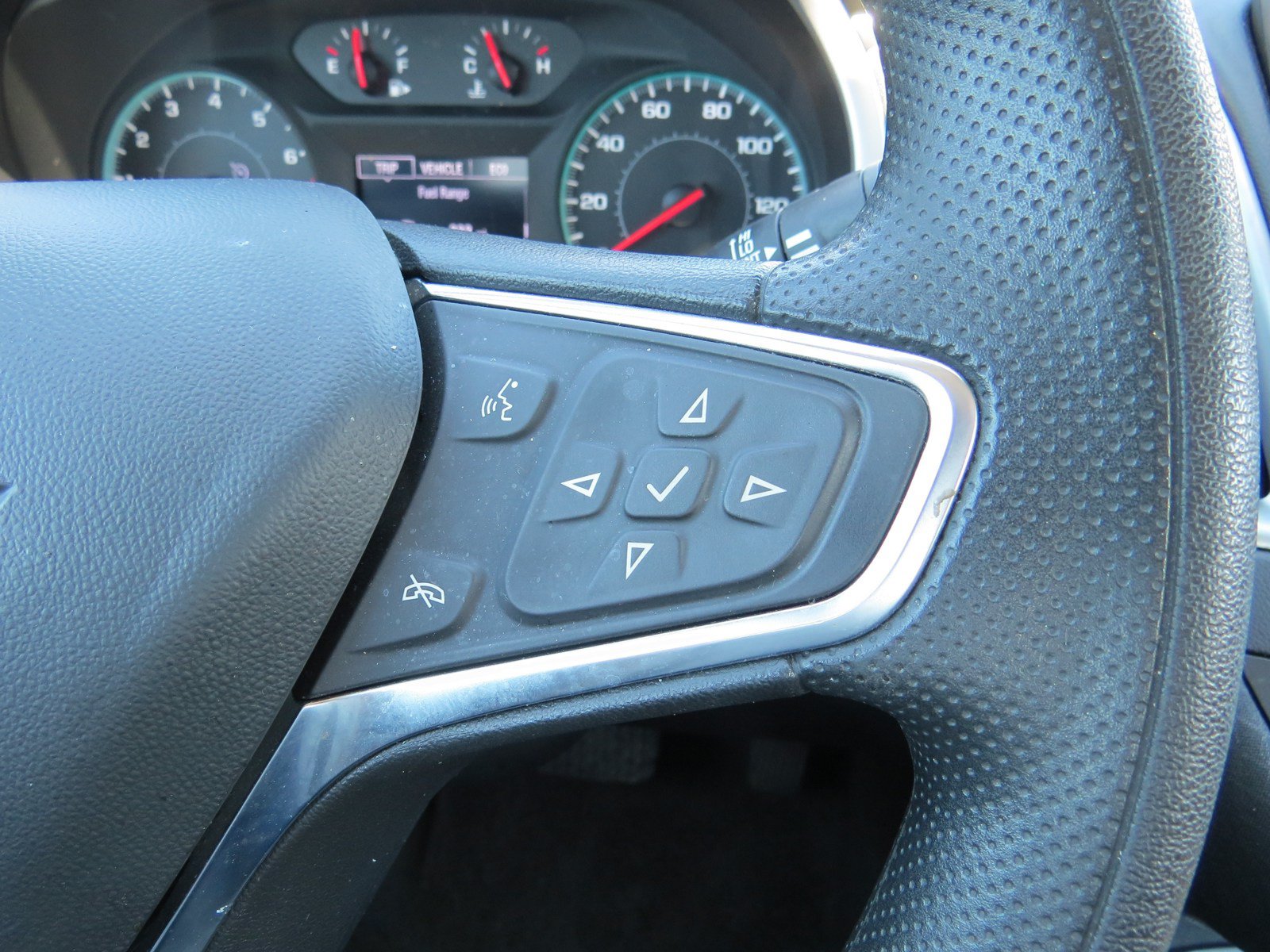 Used 2025 Chevrolet Malibu LT FWD image 18