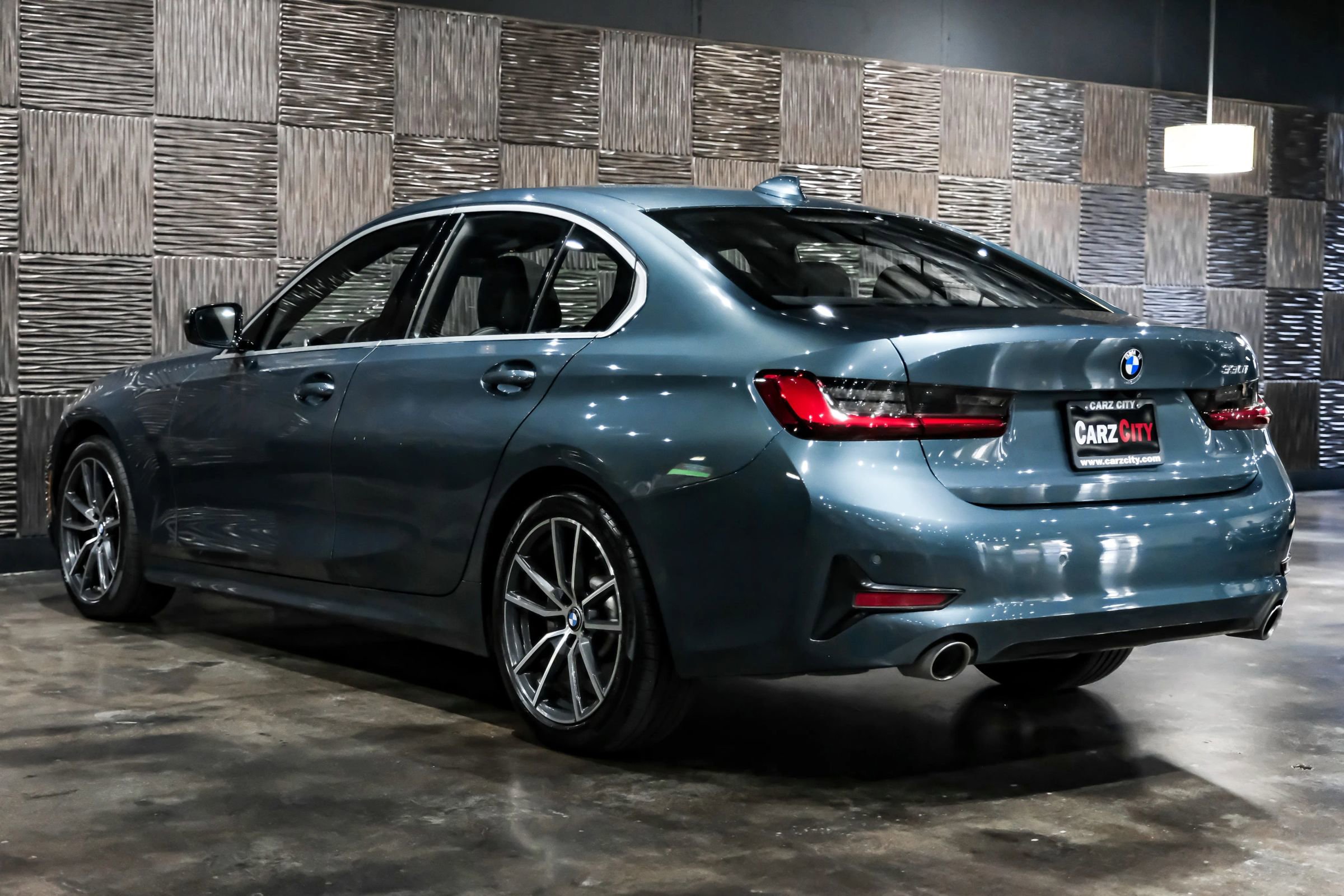 Used 2019 BMW 330i Sedan w/ Convenience Package image 12