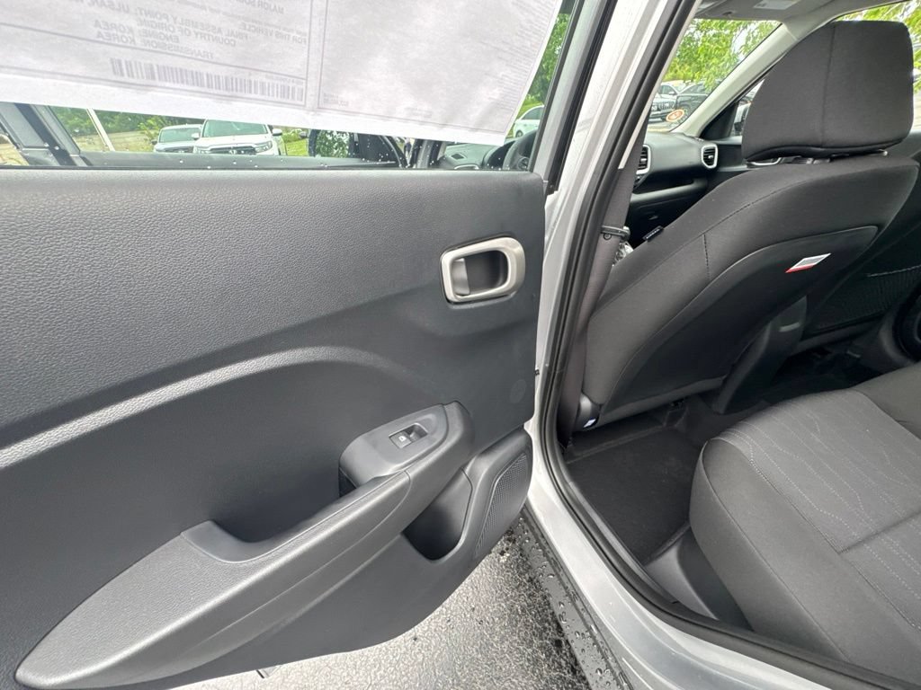New 2026 Hyundai Venue SE FWD image 15