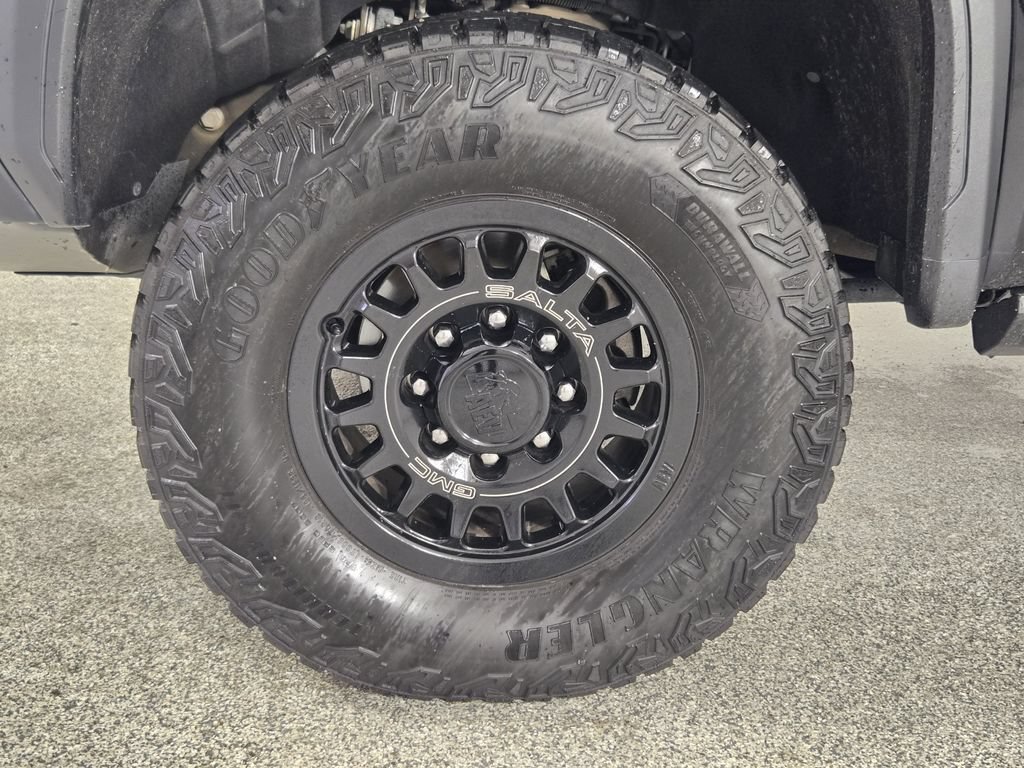Used 2024 GMC Sierra 2500 AT4X w/ AT4X AEV Edition AWD/4WD image 13